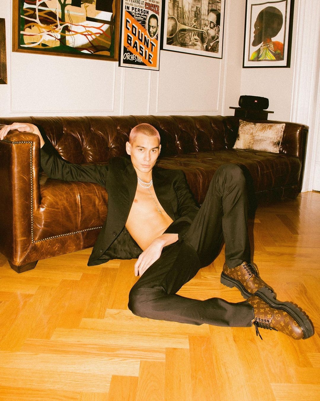 nguoi mau nam Evan Mock anh 2