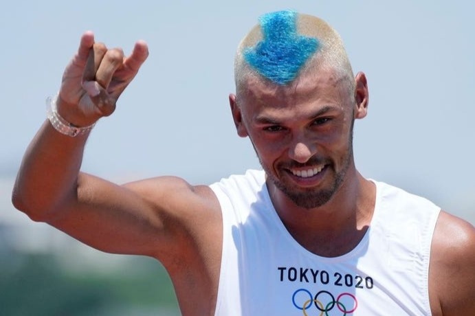 Van dong vien Olympic Tokyo cat toc hinh mui ten hinh anh