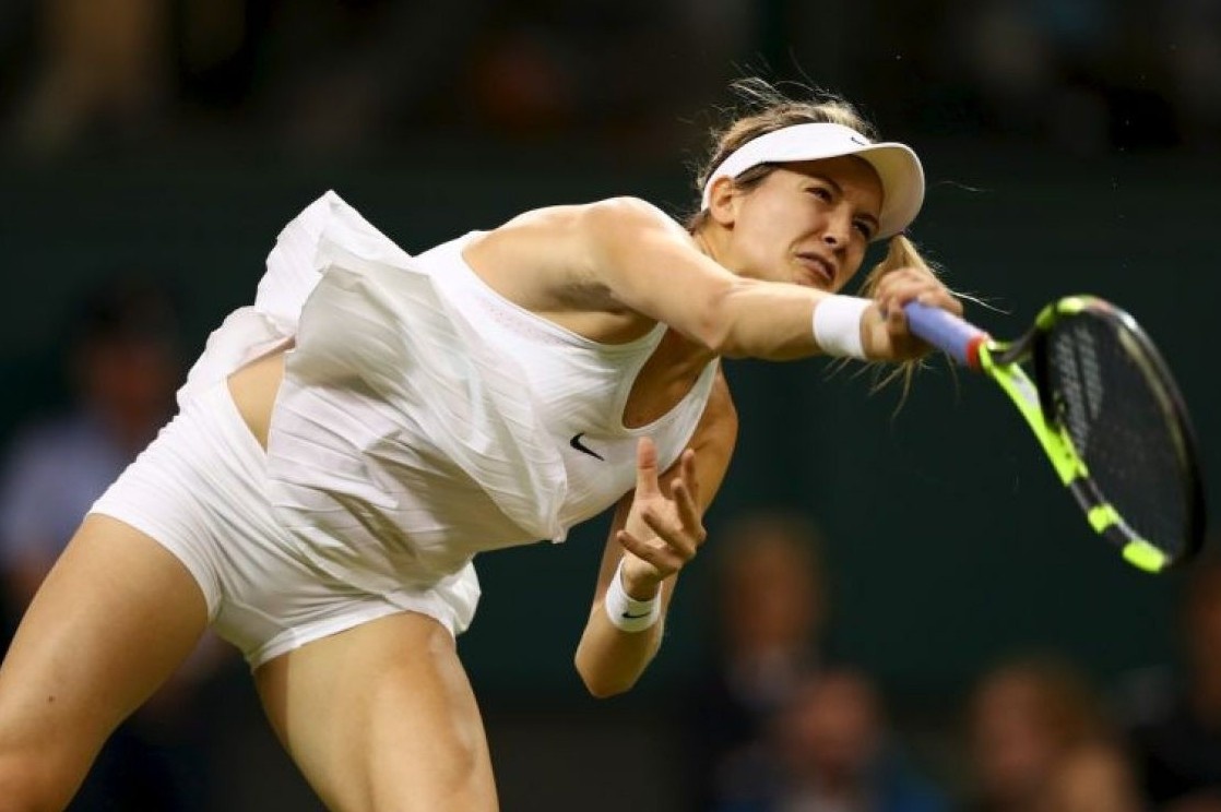 Vi sao trang phuc tennis nu luon bi danh gia thieu chuan muc? hinh anh