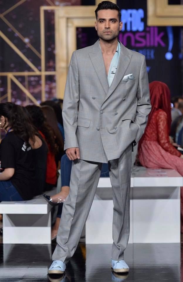 cách mặc suit đẹp cho nam ảnh 4 cach mac suit dep cho nam anh 4