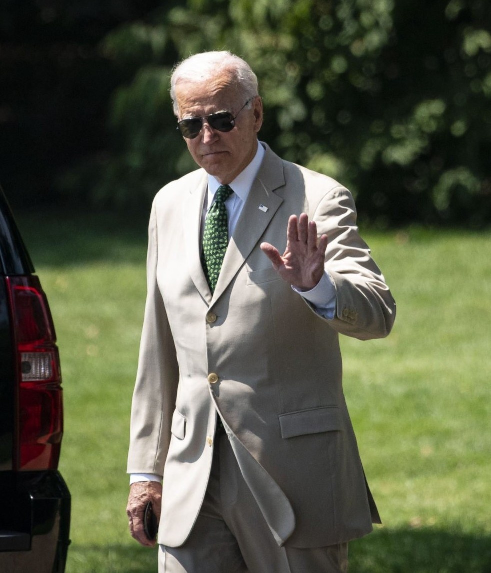 ông joe biden mặc giống obama ảnh 1 ong joe biden mac giong obama anh 1