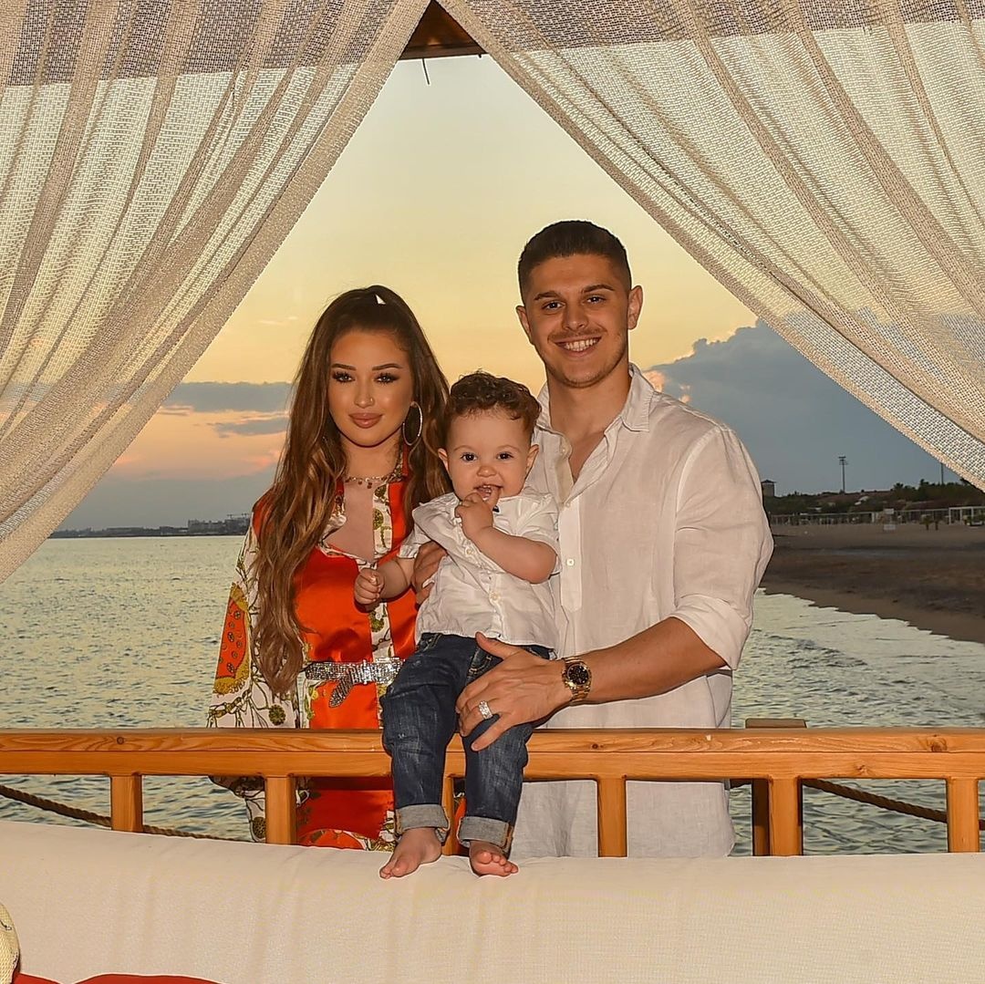 ban gai cau thu anh 7