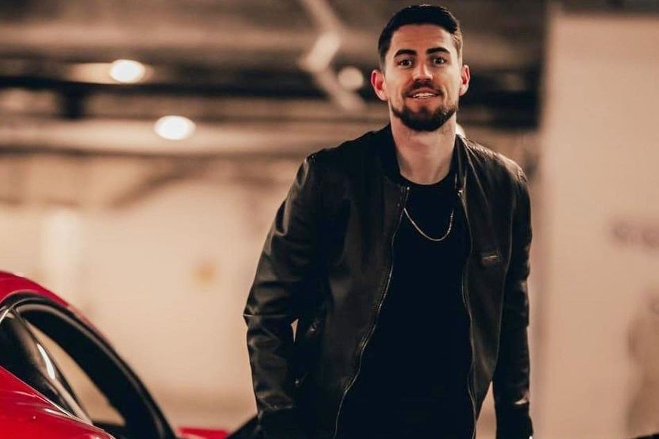 Phong cach doi thuong cua cau thu hay nhat chau Au hinh anh