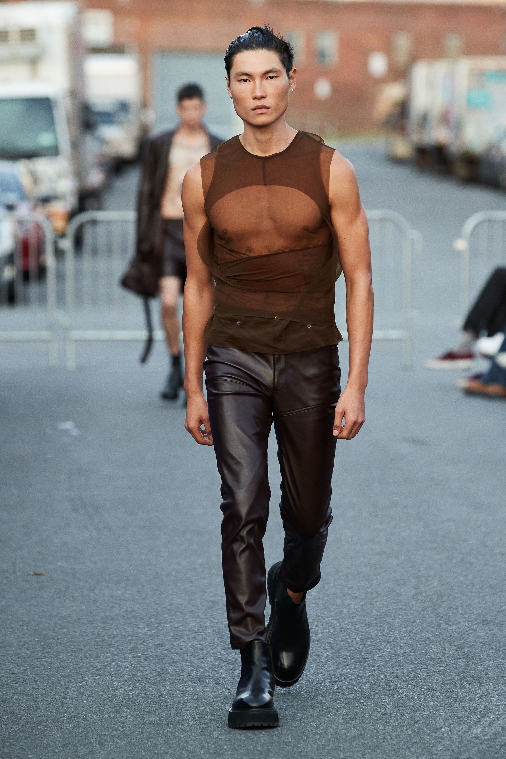 tinh duc trong thoi trang anh 17