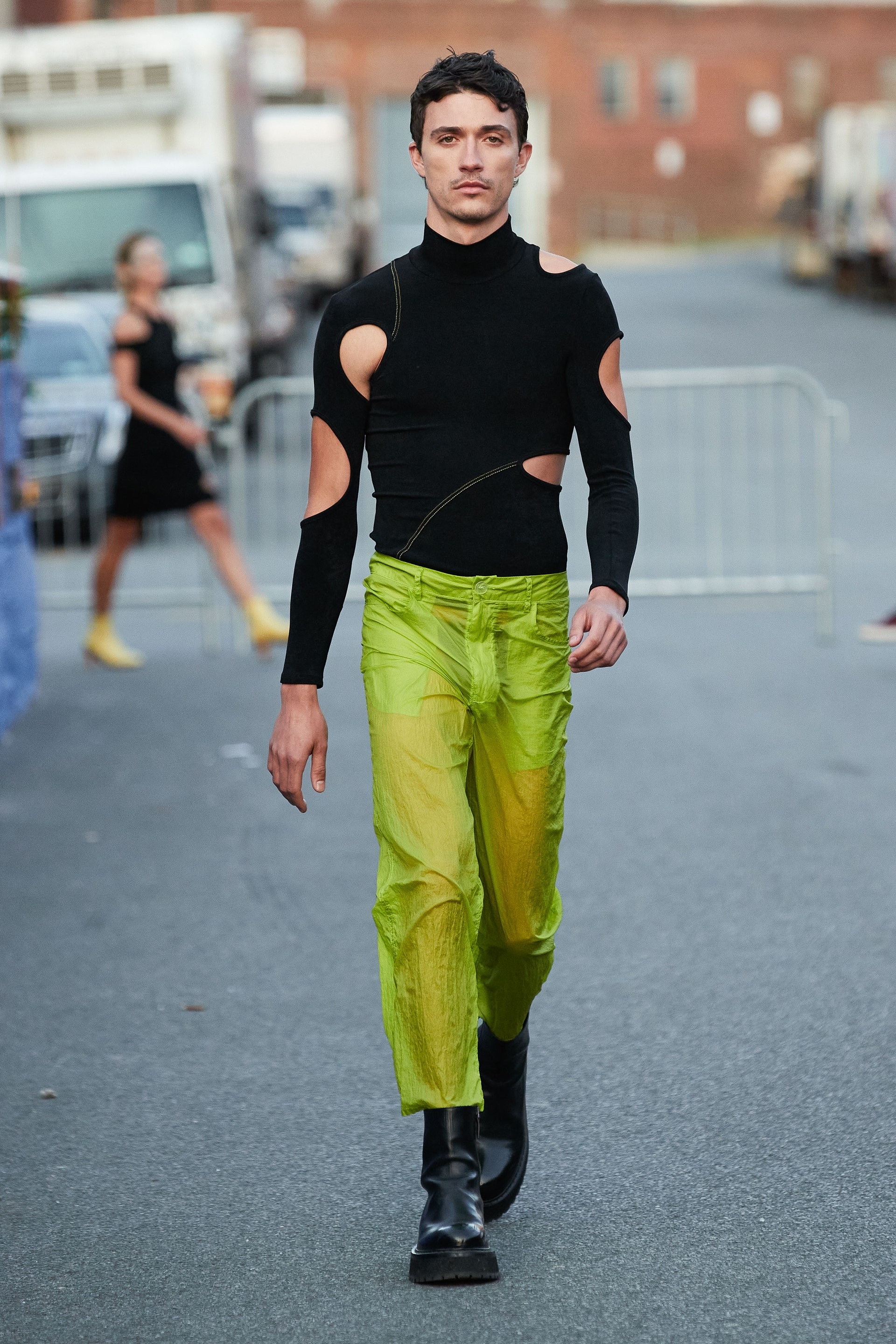 tinh duc trong thoi trang anh 18