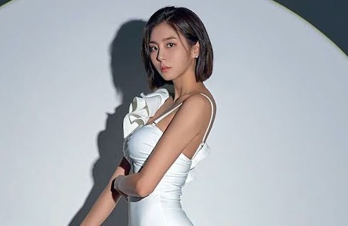 Nu ca si UEE sau khi tang 7 kg hinh anh