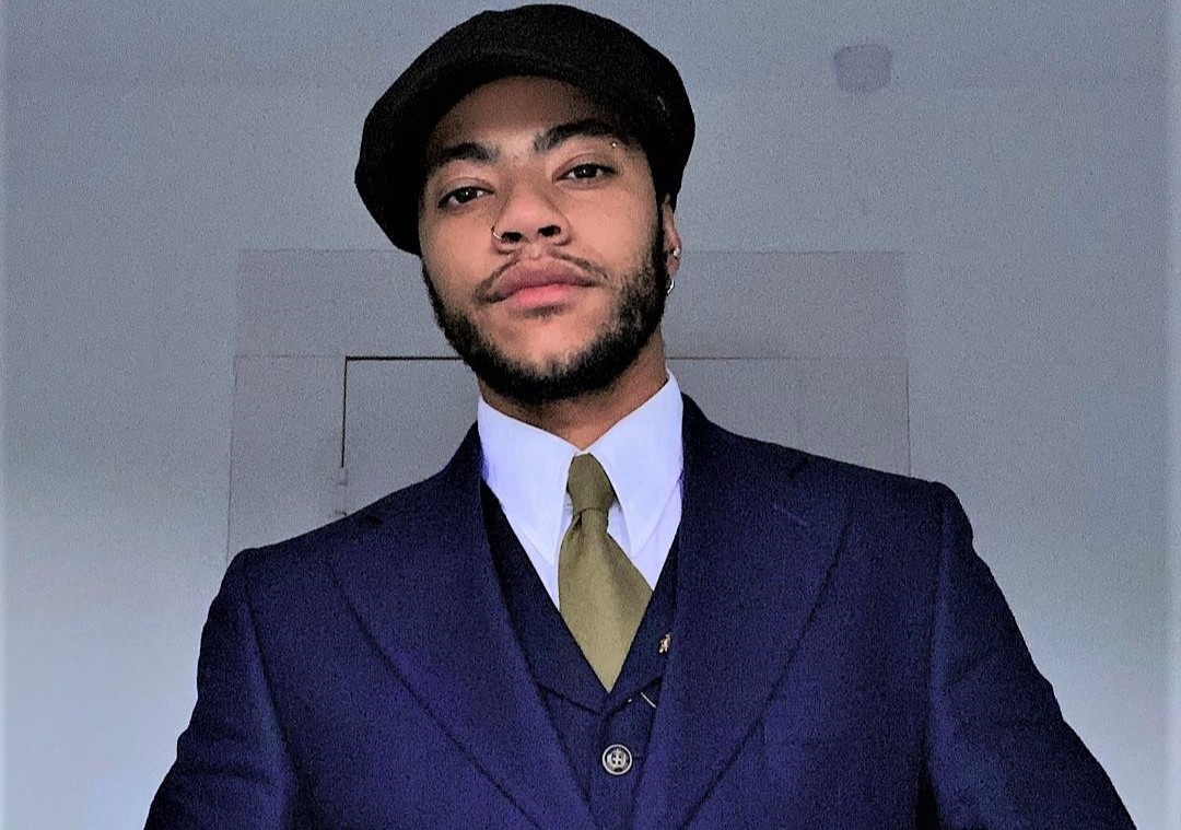 Mau nam chuyen gioi dot pha o show cua Rihanna hinh anh