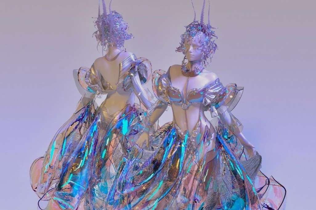 Co nen chi tien mua quan ao ao hinh anh