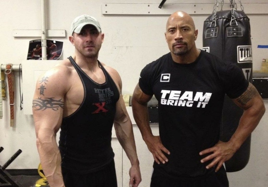 Nguoi giup ngoi sao co hinh the dep hinh anh