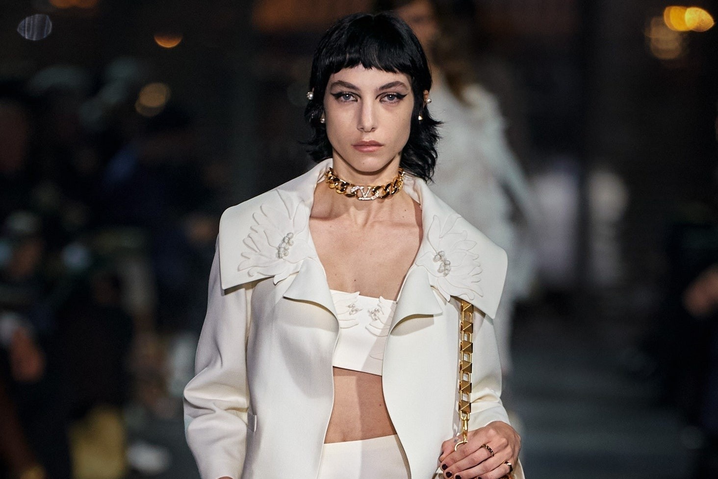 Nu nguoi mau dac biet cua gioi thoi trang hinh anh