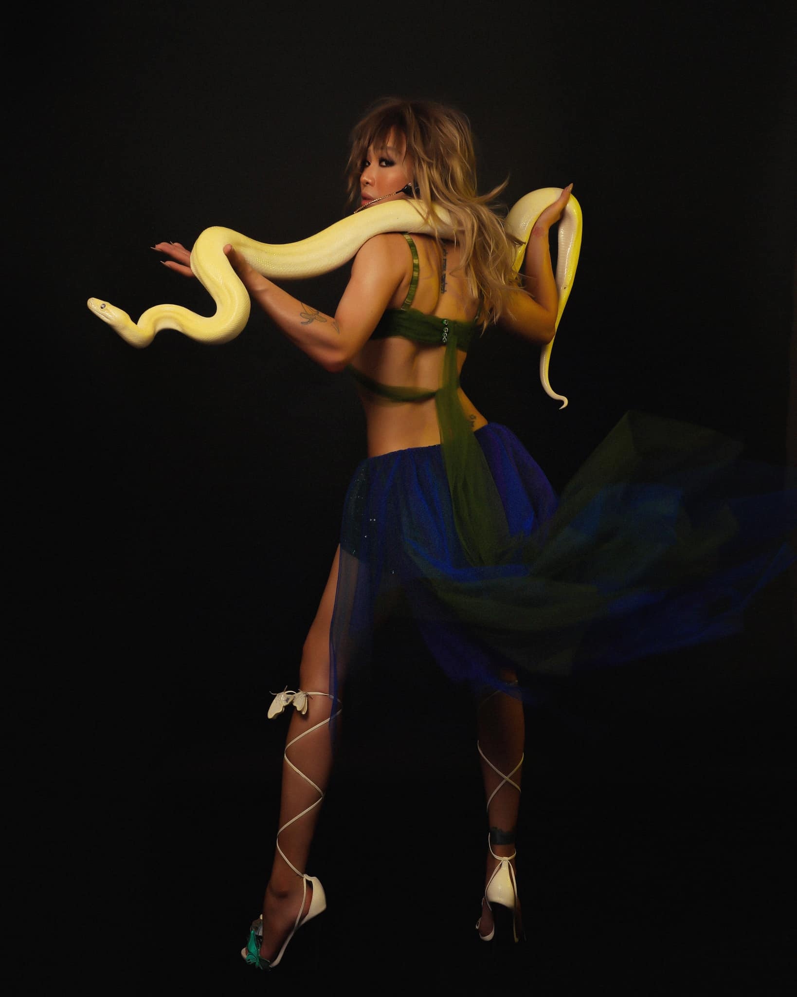 sao viet choi halloween anh 10