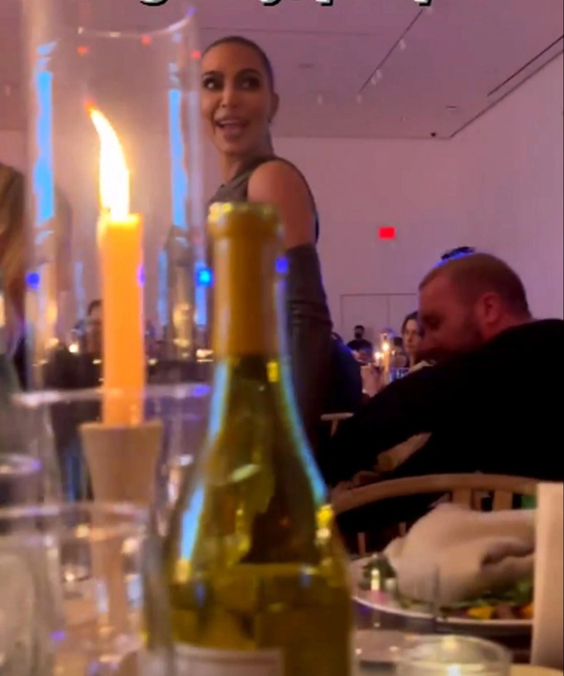 sự cố váy ảnh 2 su co vay anh 2