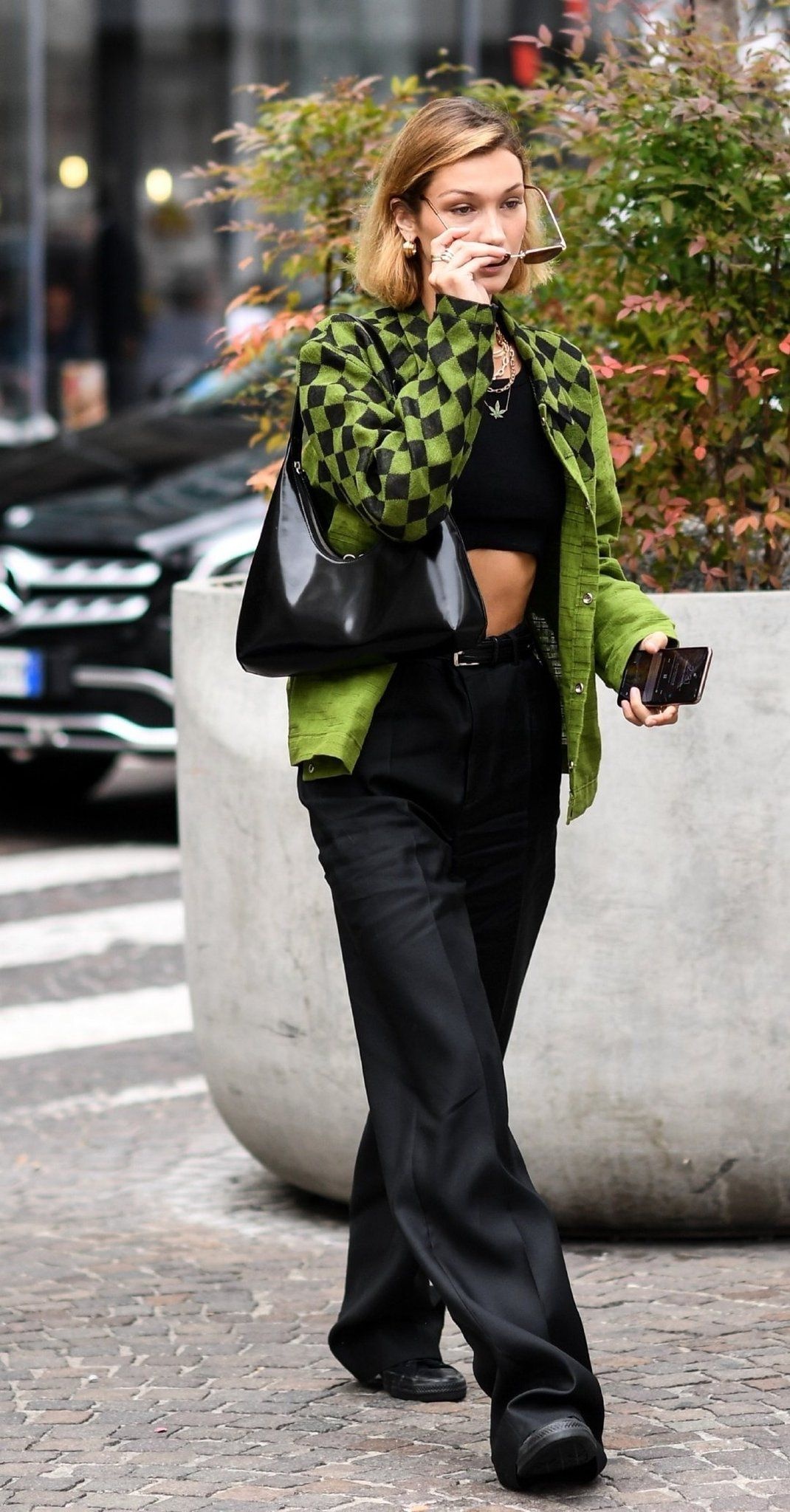 mac mau xanh la anh 9