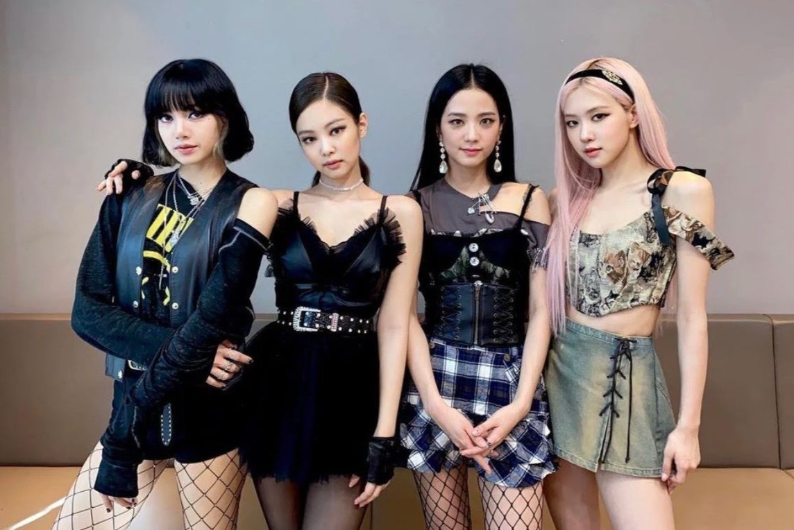 Ly do BlackPink mac do khong giong ai hinh anh