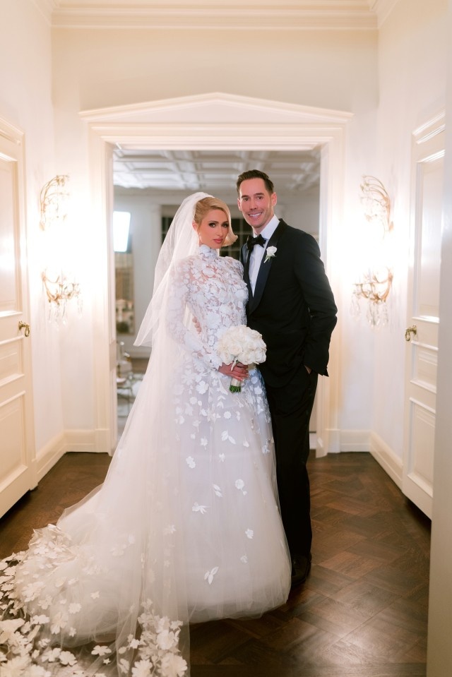 váy cưới paris hilton ảnh 1 vay cuoi paris hilton anh 1