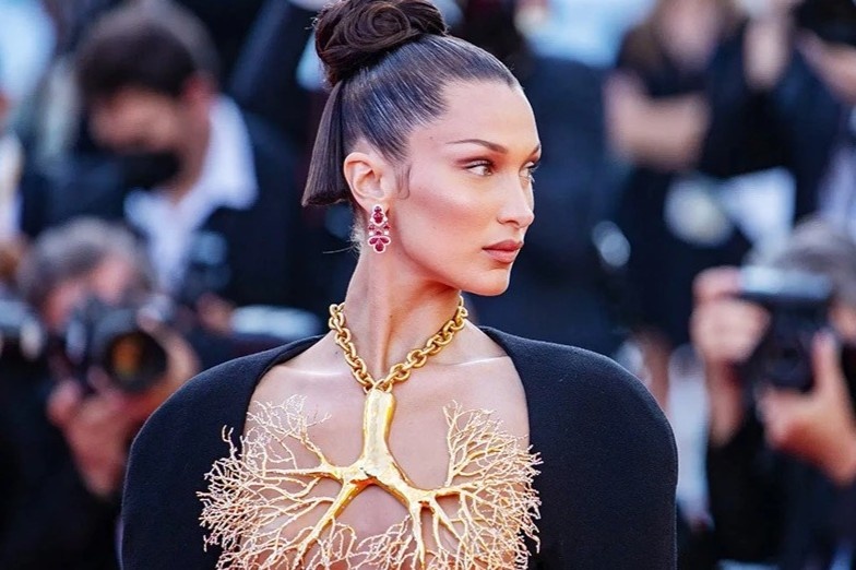 Ly do mot chiec vay co gia 150.000 USD hinh anh