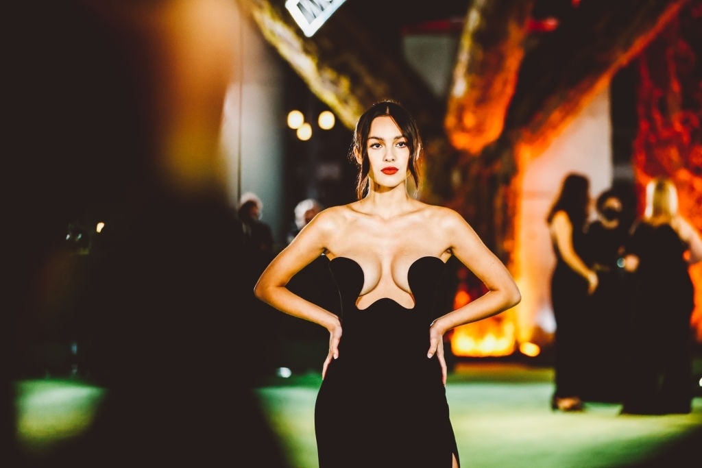 dien vien mac goi cam anh 1