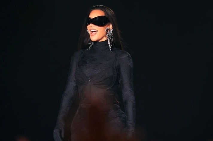 Sac den tren tham do People's Choice Awards 2021 hinh anh