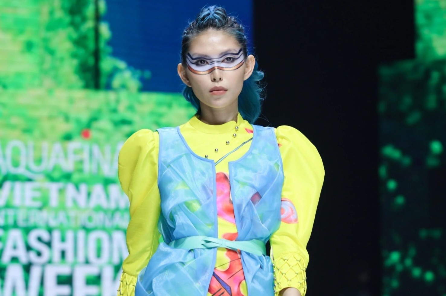 Nha thiet ke Viet no luc vuot qua su an toan hinh anh