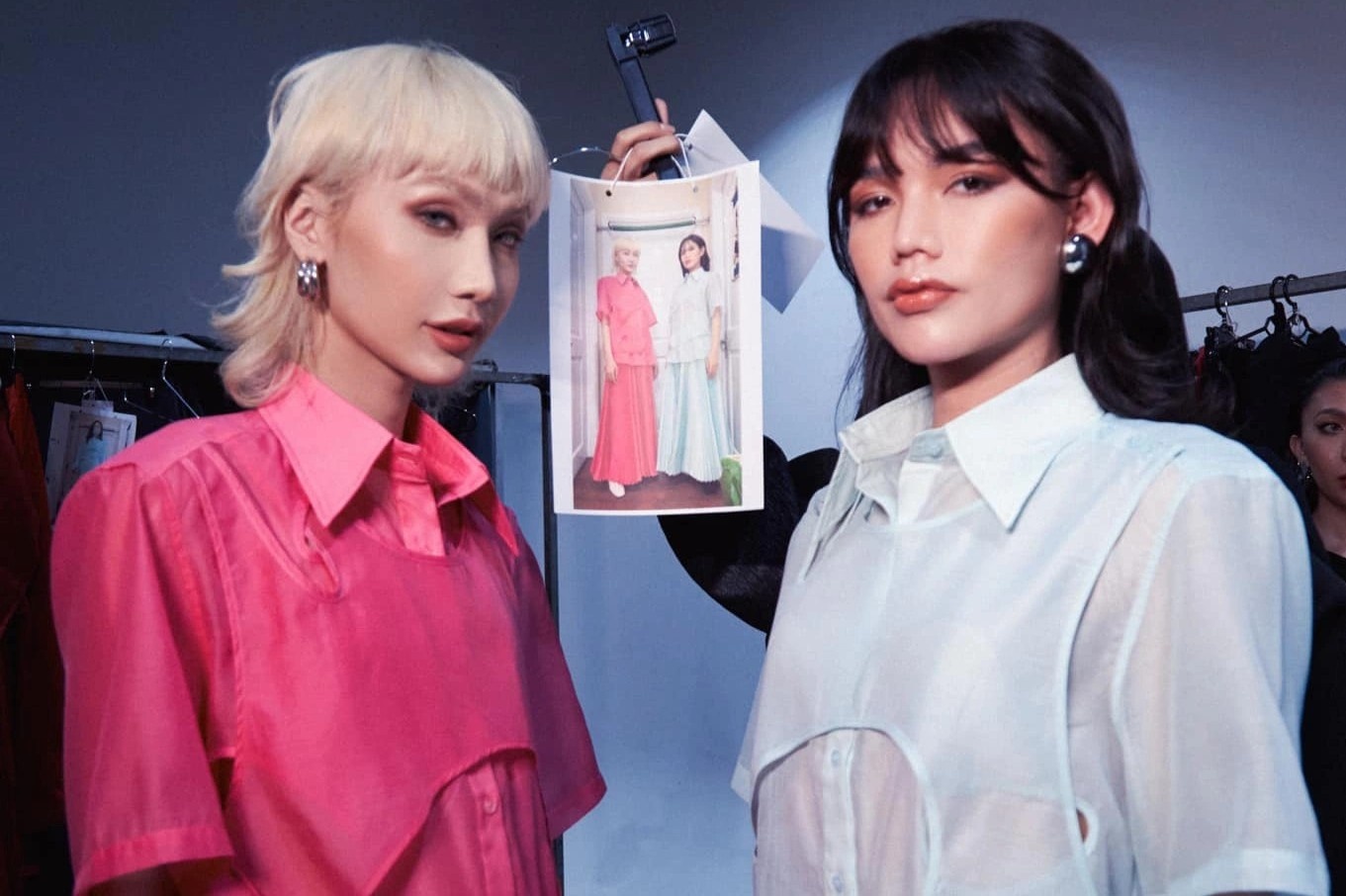 Cuoc canh tranh cua nguoi mau phi gioi tinh o tuan le thoi trang hinh anh