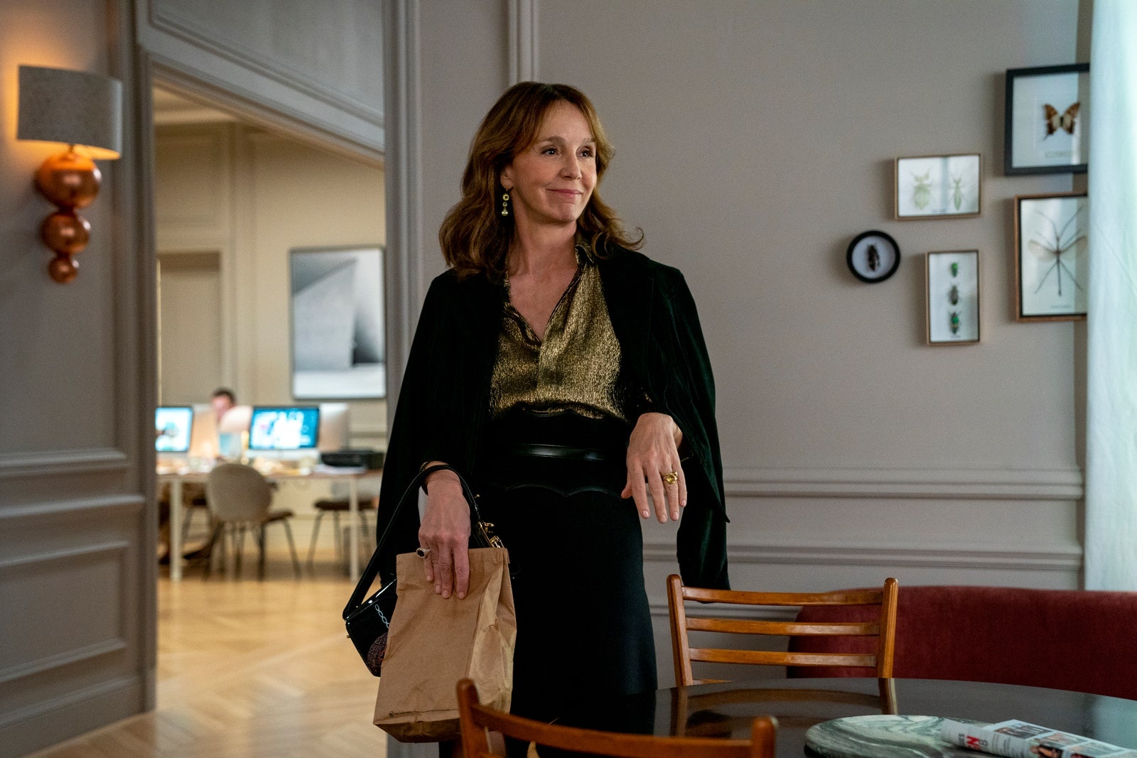 emily in paris anh 4