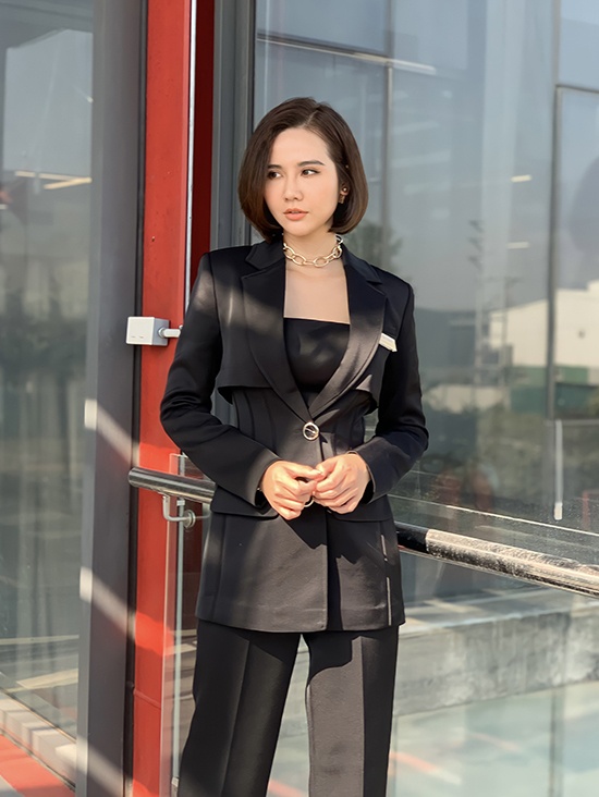 huyen lizzie muon do dong phim anh 2