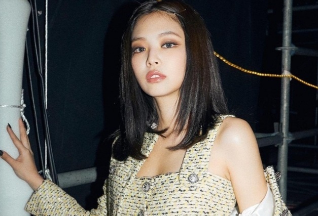 Kieu ao khoac phai dep nen co hinh anh