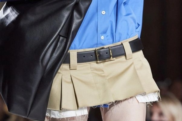 Vay ngan tro lai hinh anh