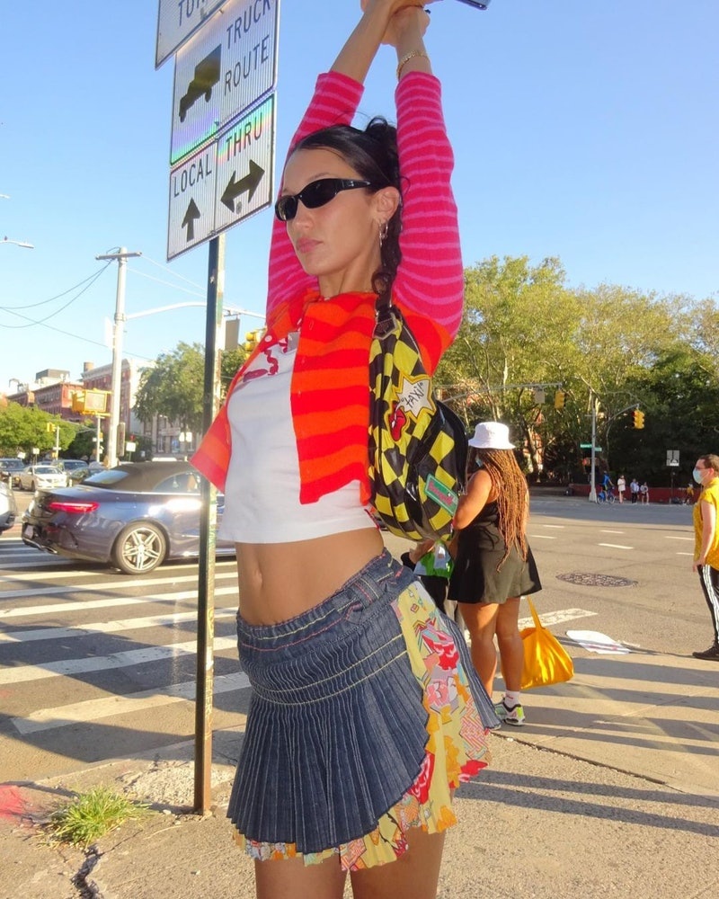 sao mặc váy ngắn cũn ảnh 1 sao mac vay ngan cun anh 1