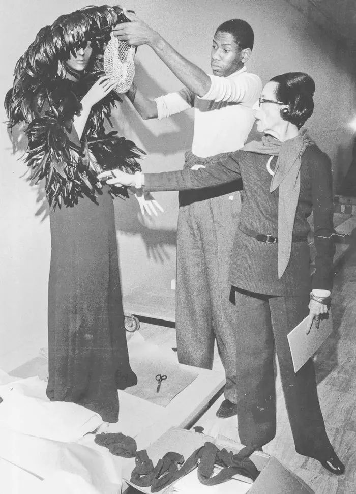 nhà báo thời trang ảnh 2 nha bao thoi trang anh 2