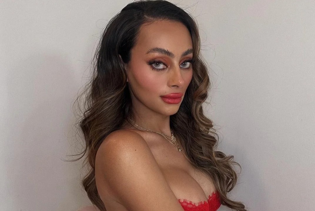 Nguoi mau chuyen gioi da mau dau tien cua Victoria's Secret hinh anh