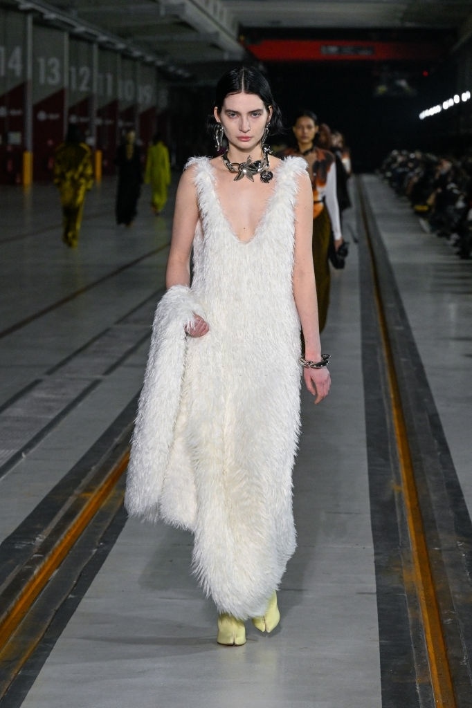 con gai paul walker anh 2