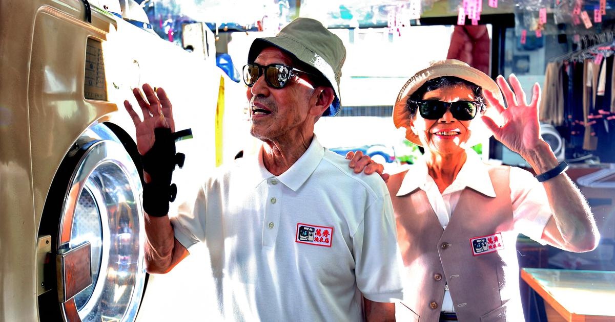 nguoi gia mac dep anh 1