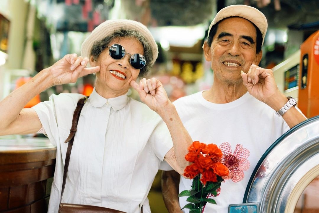 nguoi gia mac dep anh 6