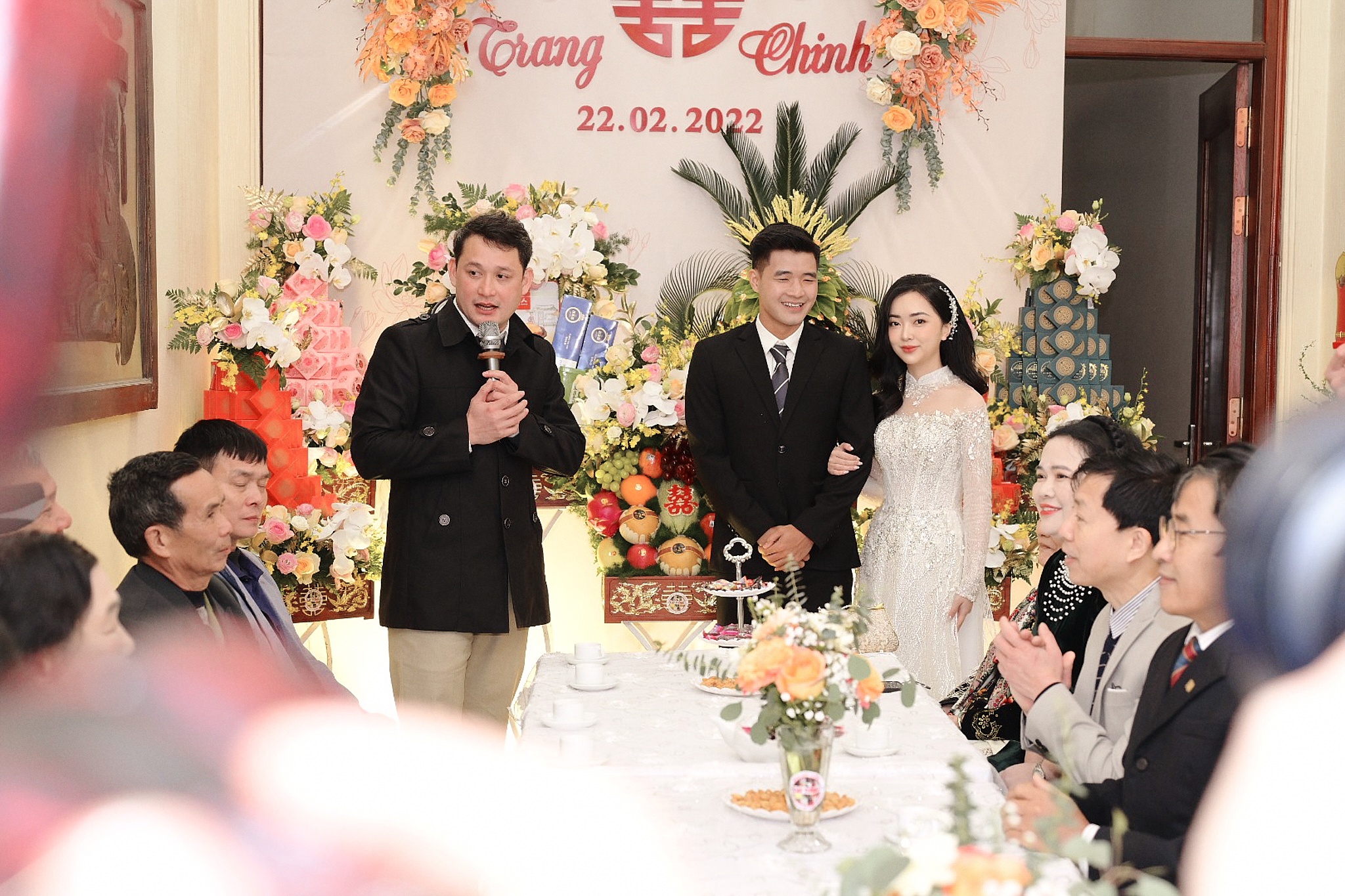 ha duc chinh cuoi anh 1