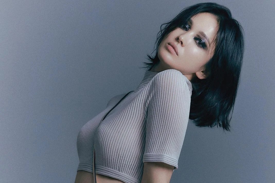 Song Hye Kyo thay doi loi trang diem hinh anh