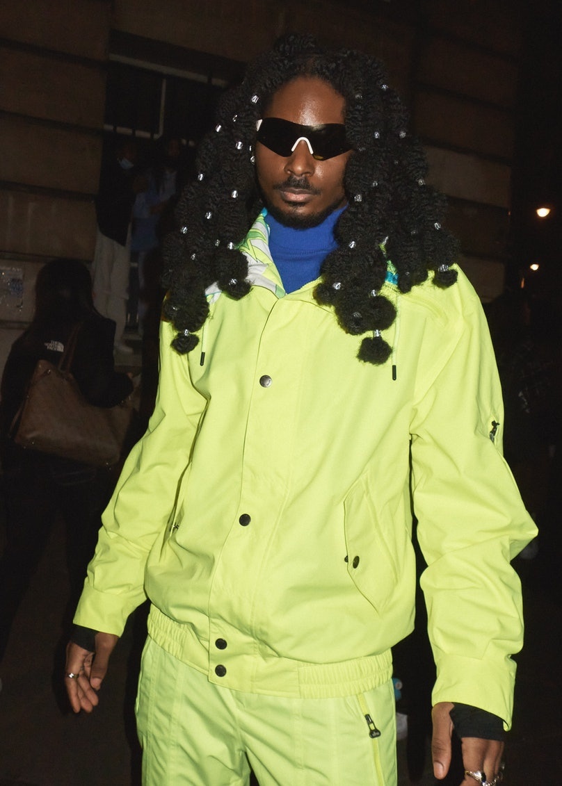 nam gioi mac vay anh 27