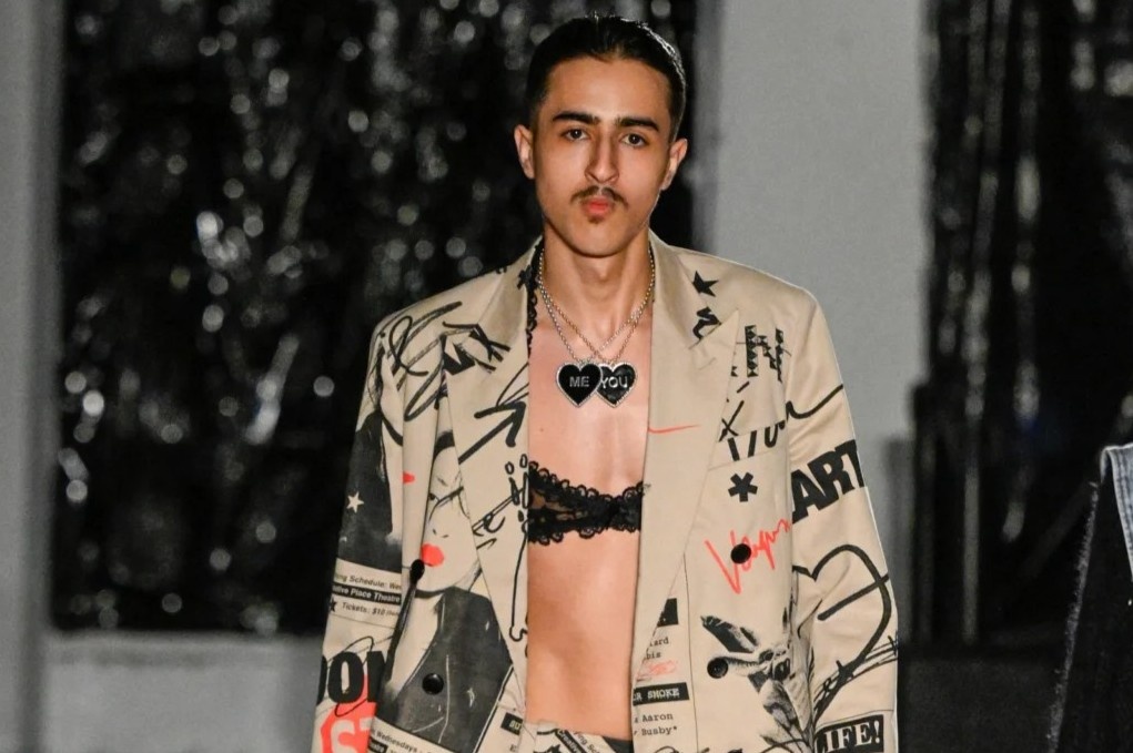 Phu nu thoi hien dai hinh anh