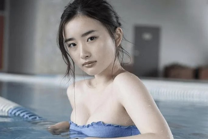 Thu nho lo chan long tai nha hinh anh