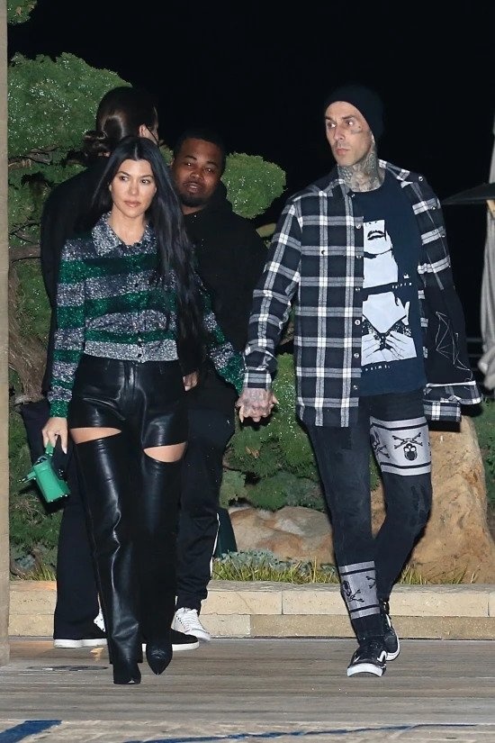 Kourtney Kardashian anh 14