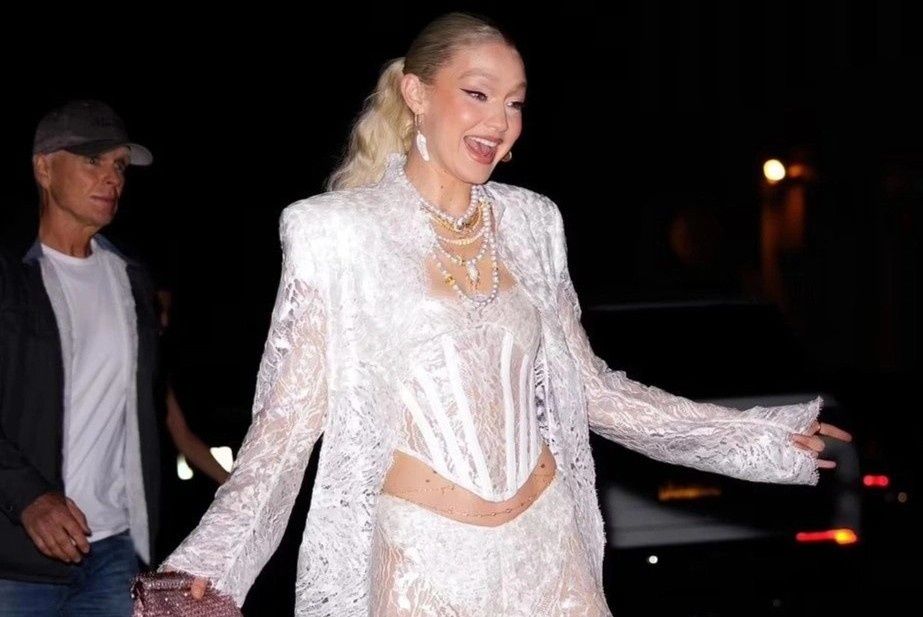 Dan sao hang A du tiec cua Gigi Hadid hinh anh