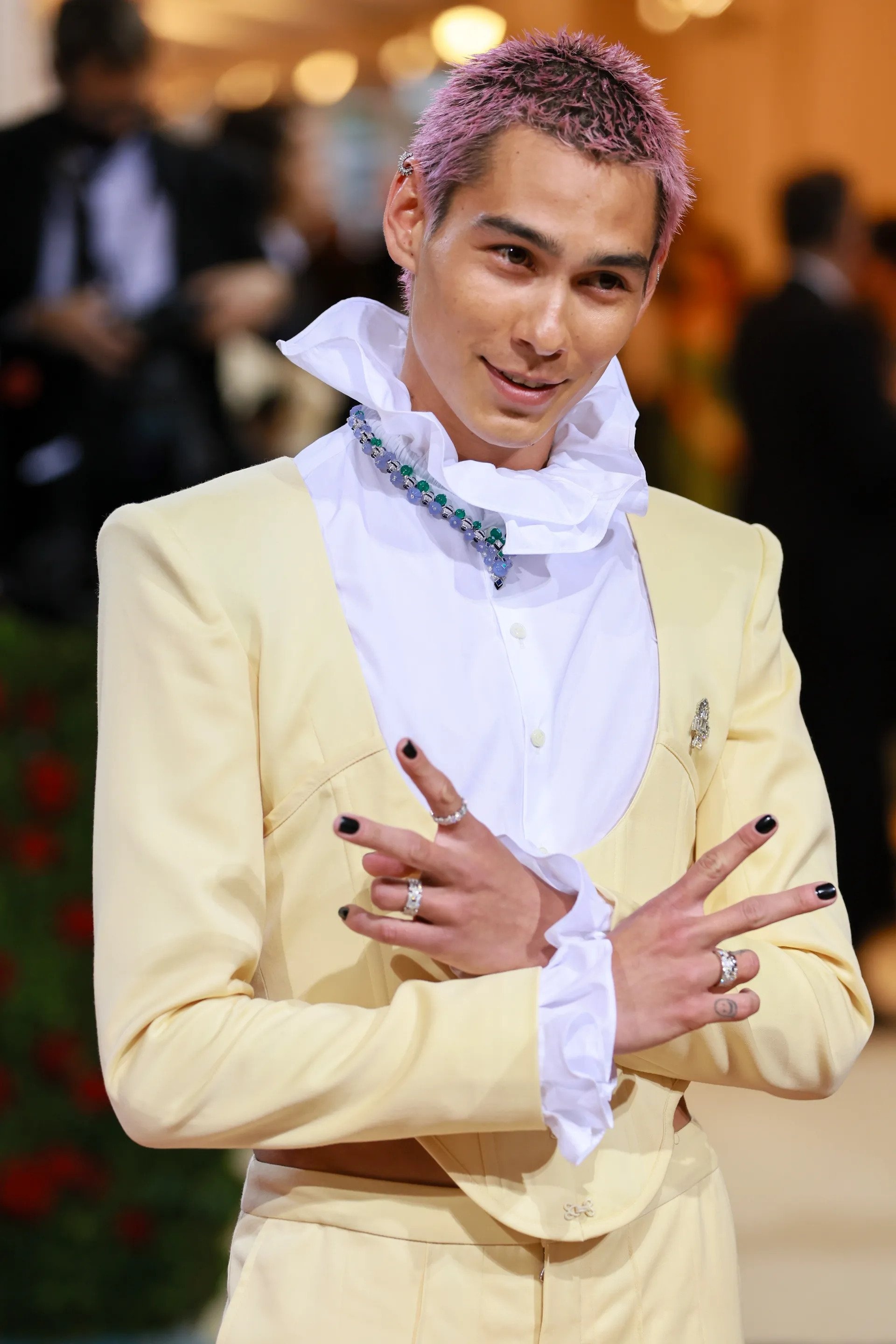 đàn ông mặc áo nịt ngực ảnh 4 dan ong mac ao nit nguc anh 4