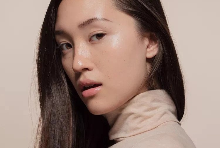 Sieu mau khong co dau hieu lao hoa da o tuoi 45 hinh anh