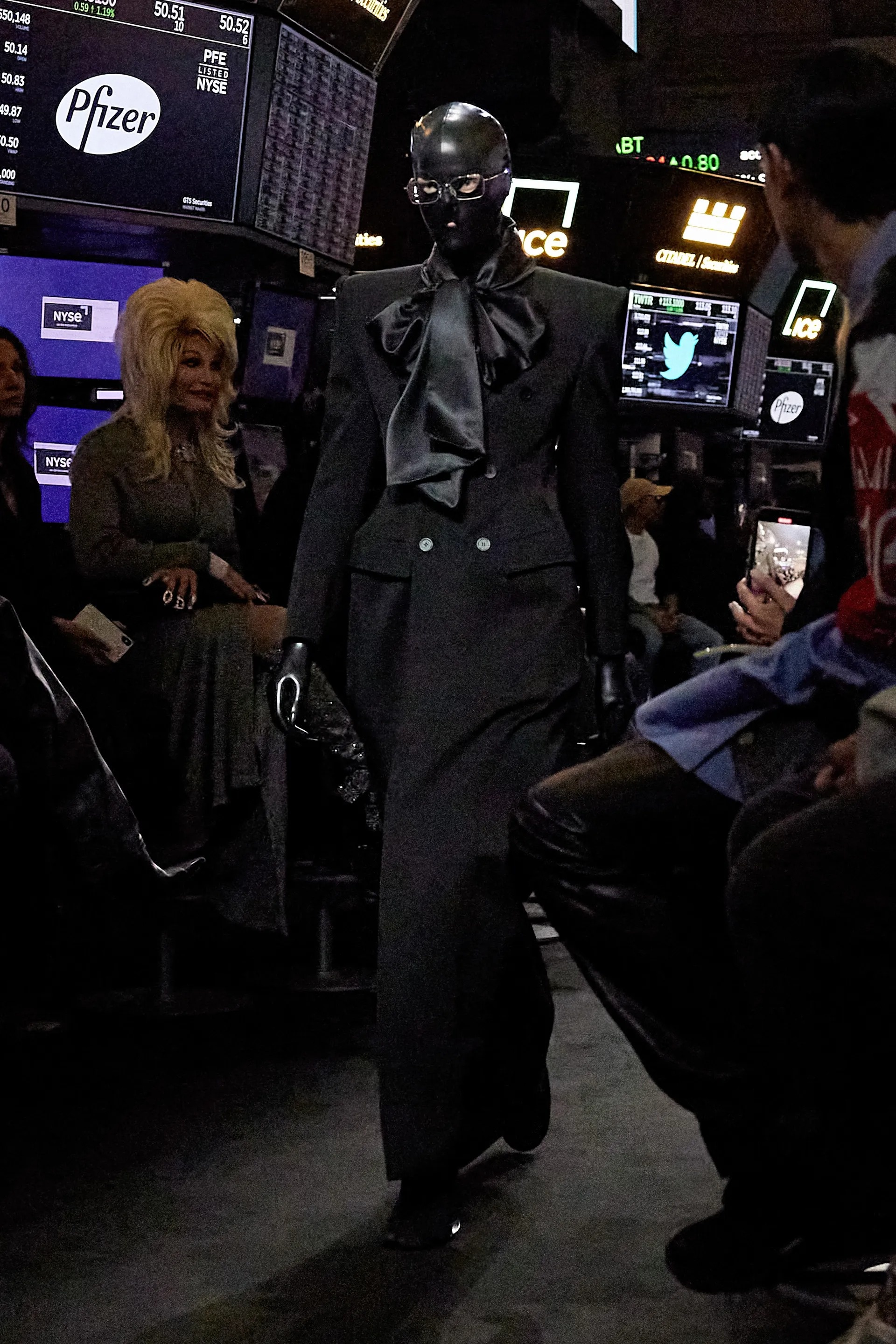 nguoi mau goi cam anh 14