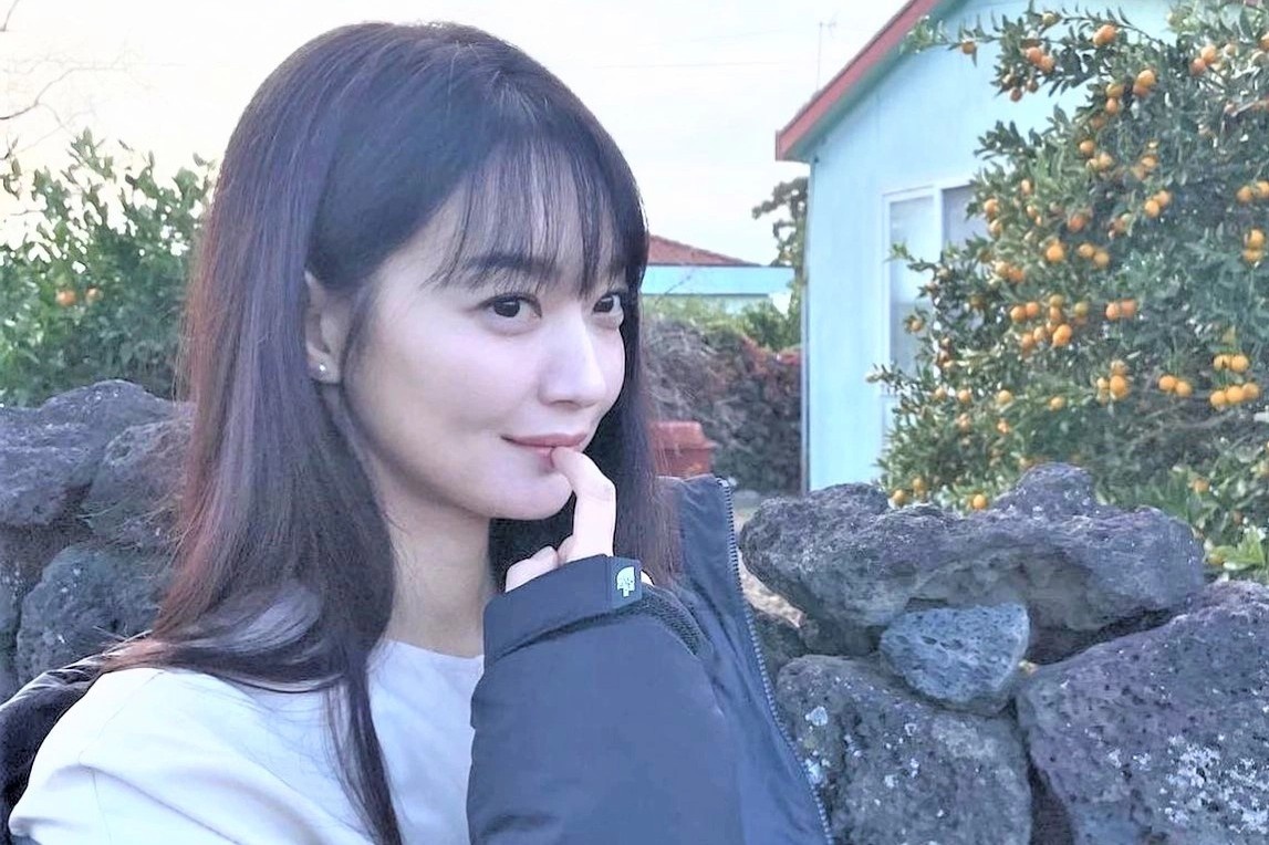 Lan da Shin Min Ah o tuoi 38 hinh anh