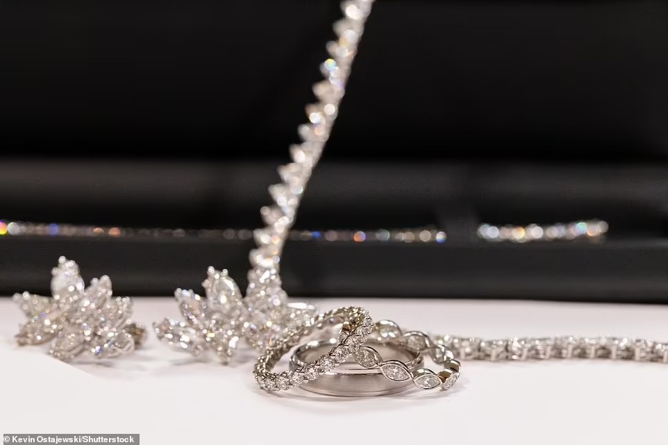 britney spears cuoi anh 1