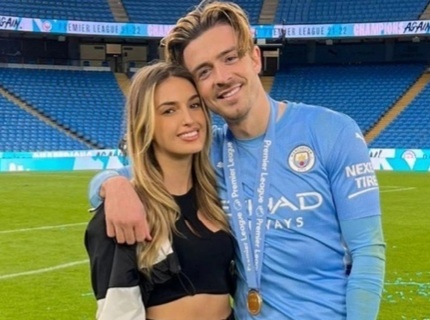 Ban gai nguoi mau khong muon nhac ten Jack Grealish hinh anh