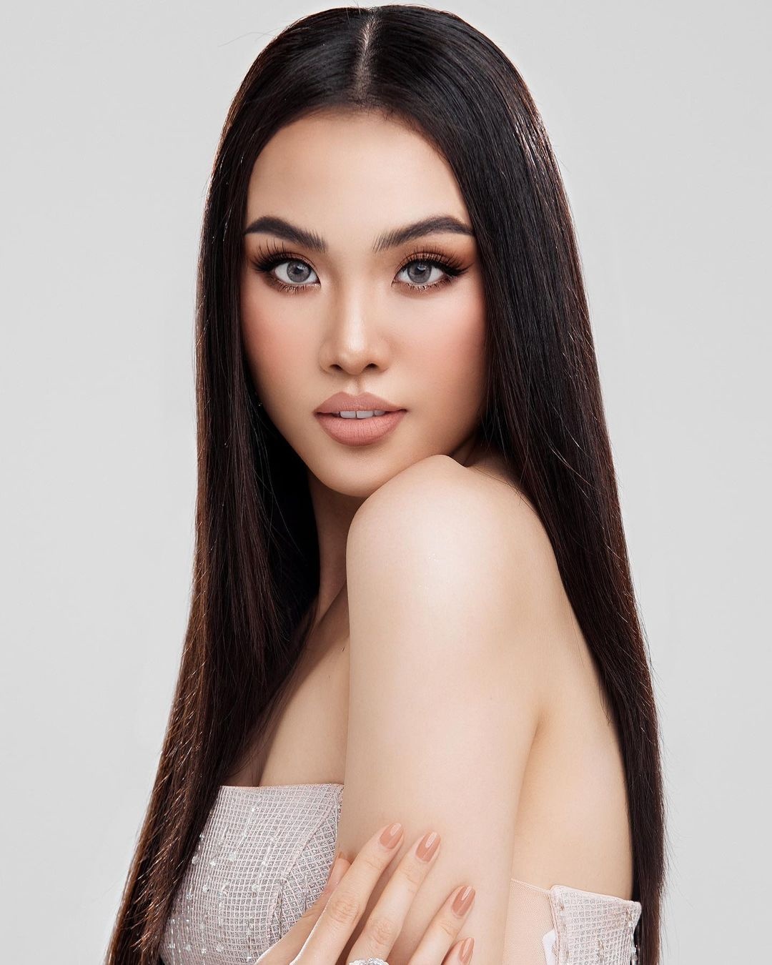 á hậu thủy tiên của hoa hậu hoàn vũ Việt Nam ảnh 23 a hau thuy tien cua hoa hau hoan vu Viet Nam anh 23