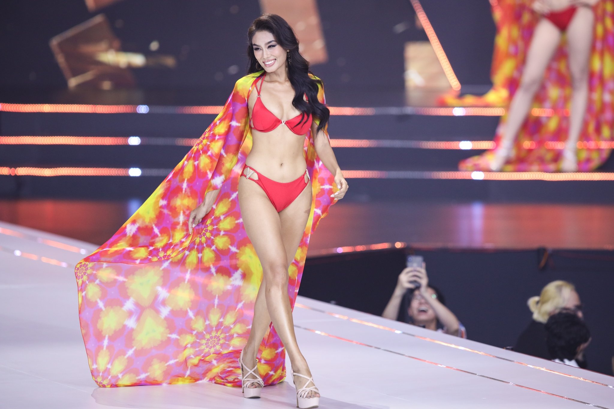 phan thi ao tam anh 19