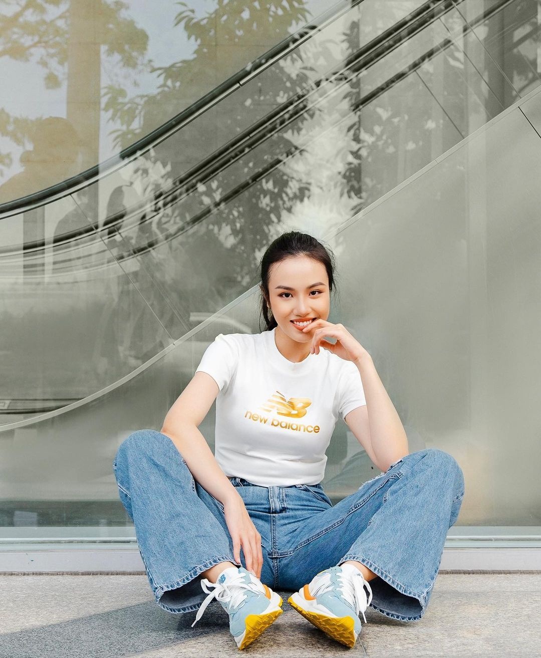 á hậu thủy tiên của hoa hậu hoàn vũ Việt Nam ảnh 3 a hau thuy tien cua hoa hau hoan vu Viet Nam anh 3